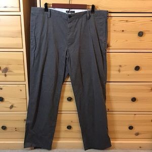 Dockers Straight Fit Gray Pants Size 40 X 32